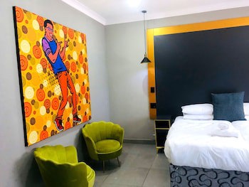 Elephant Springs Hotel