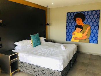 Elephant Springs Hotel