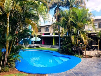 Elephant Springs Hotel