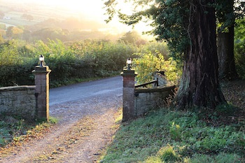 Woodlands Country House
