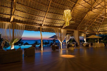 Konokono Beach Resort And Isaraya Over Water Villa