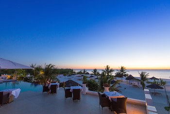 Konokono Beach Resort And Isaraya Over Water Villa