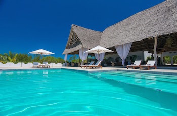 Konokono Beach Resort And Isaraya Over Water Villa