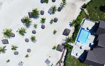 Konokono Beach Resort And Isaraya Over Water Villa