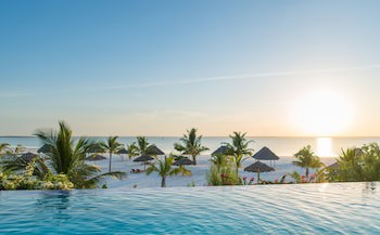 Konokono Beach Resort And Isaraya Over Water Villa