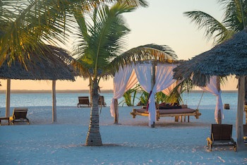Konokono Beach Resort And Isaraya Over Water Villa