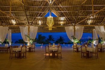 Konokono Beach Resort And Isaraya Over Water Villa
