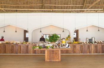 Konokono Beach Resort And Isaraya Over Water Villa