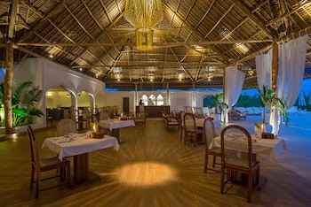 Konokono Beach Resort And Isaraya Over Water Villa