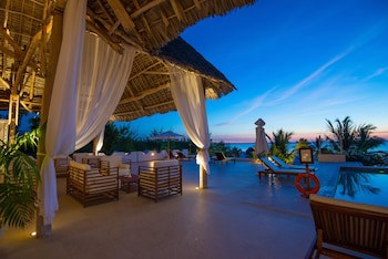 Konokono Beach Resort And Isaraya Over Water Villa