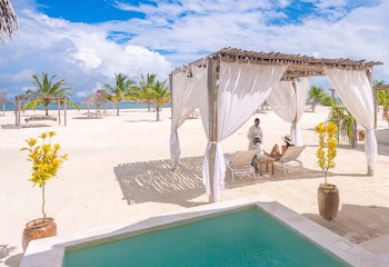Konokono Beach Resort And Isaraya Over Water Villa