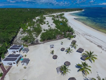 Konokono Beach Resort And Isaraya Over Water Villa