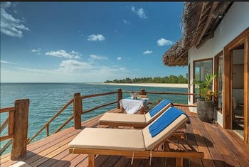 Konokono Beach Resort And Isaraya Over Water Villa