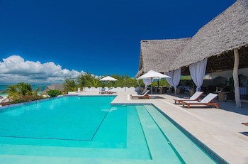 Konokono Beach Resort And Isaraya Over Water Villa