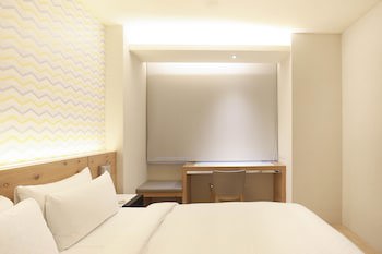 Dandy Hotel Daan Park Branch