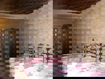 Nature Park Cave Hotel