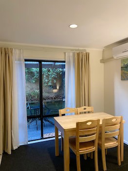 Royal Park Lodge
