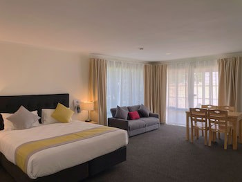 Royal Park Lodge
