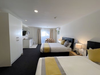 Royal Park Lodge