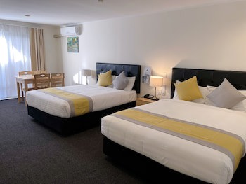 Royal Park Lodge