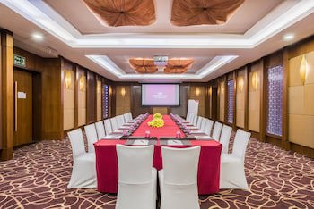 Crowne Plaza Hotel New Delhi Okhla, An Ihg Hotel