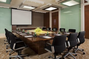 Crowne Plaza Hotel New Delhi Okhla, An Ihg Hotel