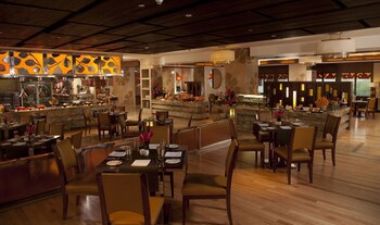 Crowne Plaza Hotel New Delhi Okhla, An Ihg Hotel