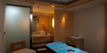 Crowne Plaza Hotel New Delhi Okhla, An Ihg Hotel
