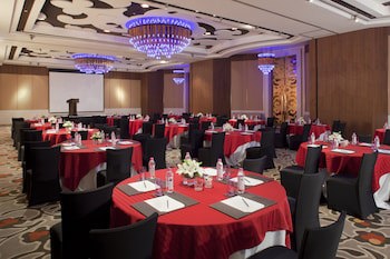 Crowne Plaza Hotel New Delhi Okhla, An Ihg Hotel