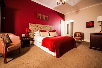 The Manor Hotel