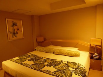 Breezbay Hotel Resort And Spa