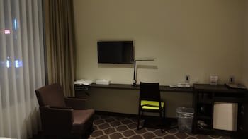 Breezbay Hotel Resort And Spa