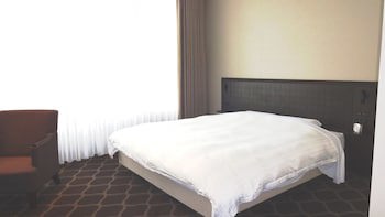 Breezbay Hotel Resort And Spa