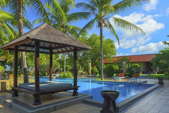 The Jayakarta Suite Komodo Flores