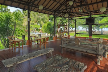 The Jayakarta Suite Komodo Flores