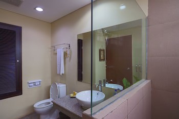 The Jayakarta Suite Komodo Flores
