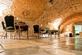Aparthotel Miodosytnia