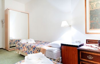 Aparthotel Miodosytnia