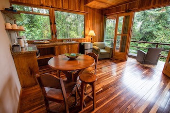 Cala Lodge