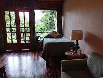 Cala Lodge