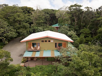 Cala Lodge