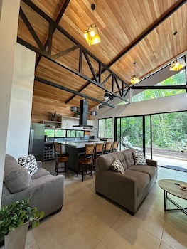 Cala Lodge