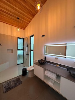 Cala Lodge