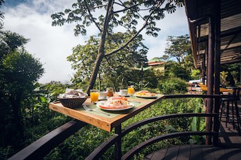 Cala Lodge