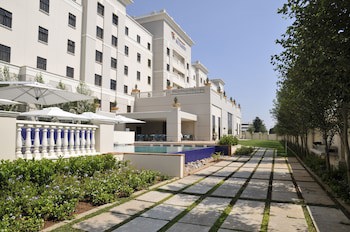 Peermont Metcourt At Emperors Palace