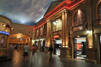 Peermont Metcourt At Emperors Palace