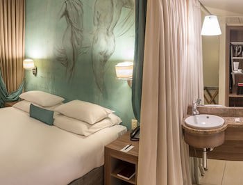 Peermont Metcourt At Emperors Palace