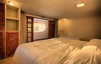 Hotel Tropico Latino