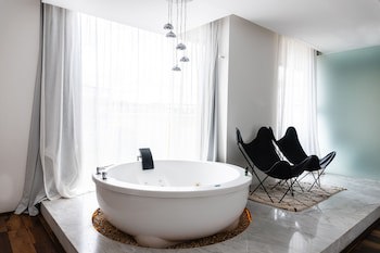 Be Playa Hotel Boutique & Rooftop Bar