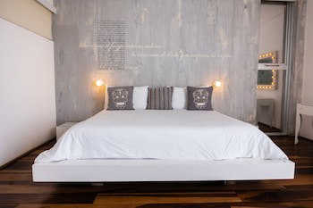 Be Playa Hotel Boutique & Rooftop Bar